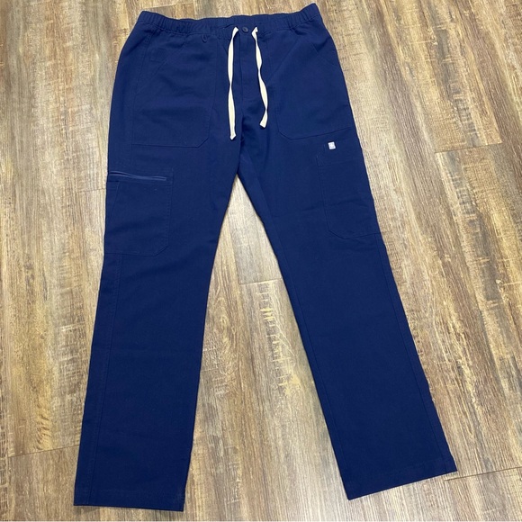 Figs Medical Scrub Bottoms Women’s Bundle Of 2 Navy Blue Pants Size Medium - Picture 5 of 16